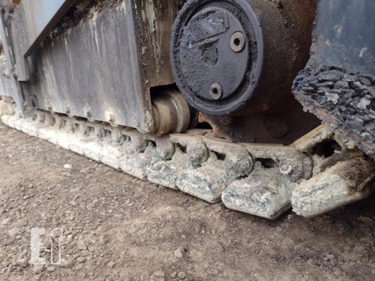 2012-caterpillar-ap-255e-image-23