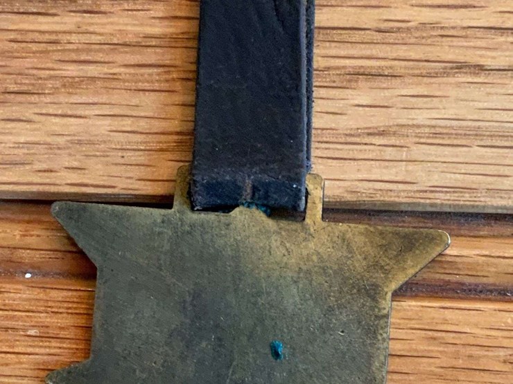 (3)-john-deere-watch-fobs-image-11
