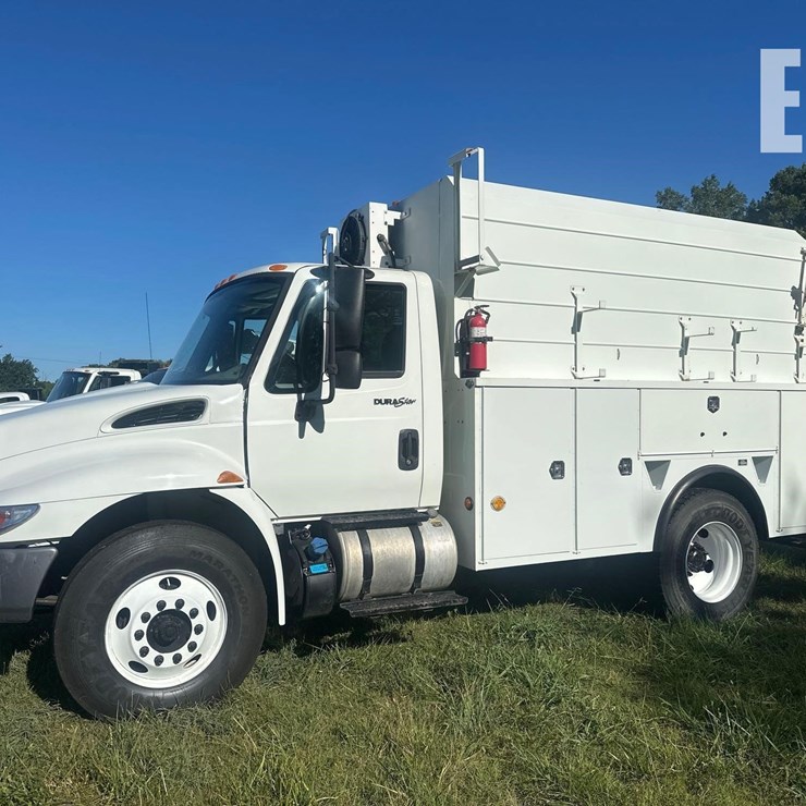 2019 INTERNATIONAL DURASTAR 4300