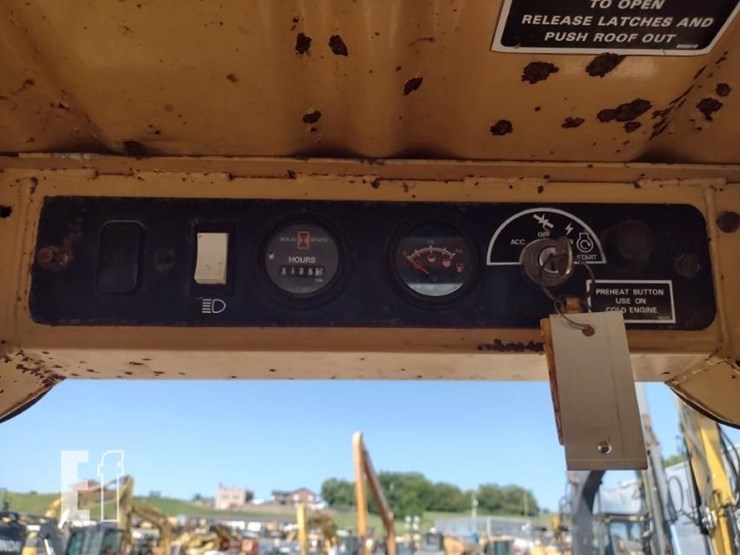 1992-new-holland-l553-image-7
