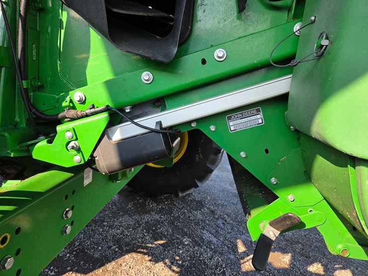 2015-john-deere-s680-image-24