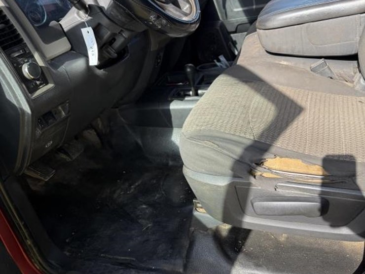 2012-dodge-ram-2500-image-23