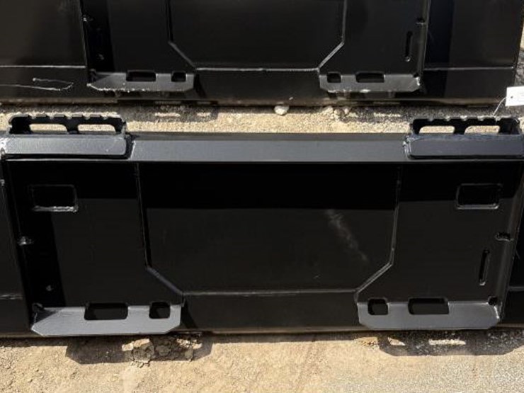 #195-•-standard-skid-steer-bucket---74-in-image-3