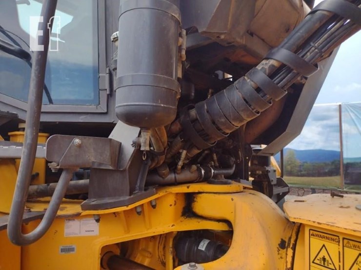 2013-volvo-a40f-image-31