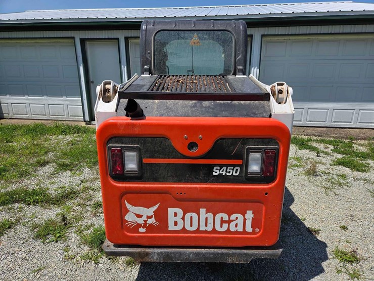 2015-bobcat-s450-skid-steer-image-12