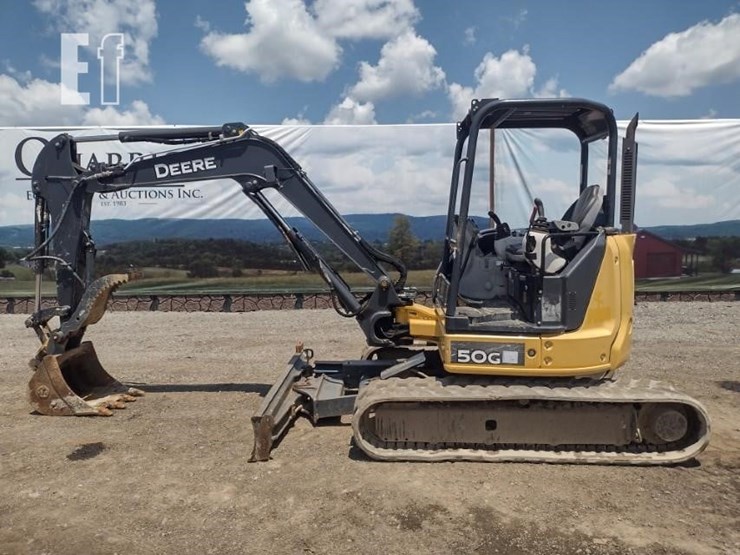 2017-deere-50g-image-1