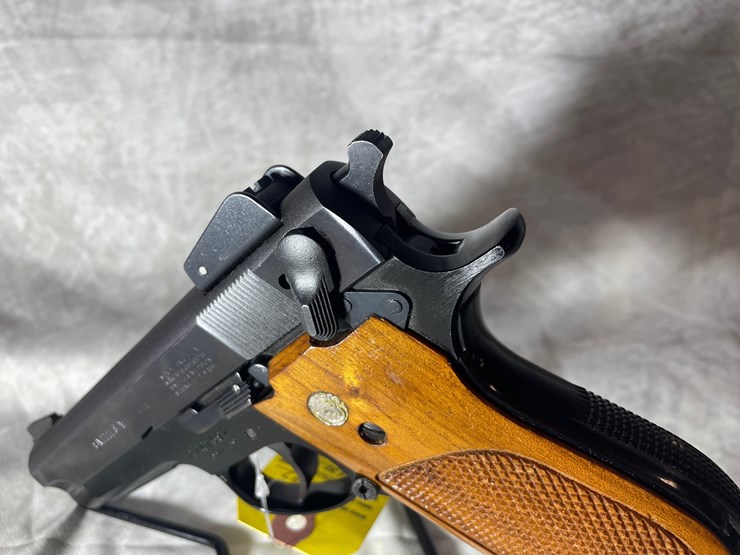 #4402-•-smith-and-wesson-model-439-9mm-luger-pistol,-sn:-a741597-image-14
