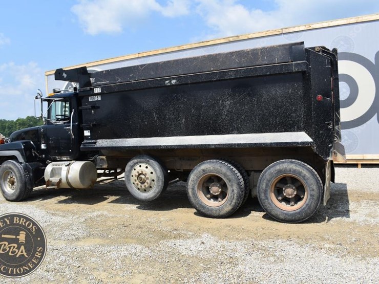 1996-mack-rd688s-image-8