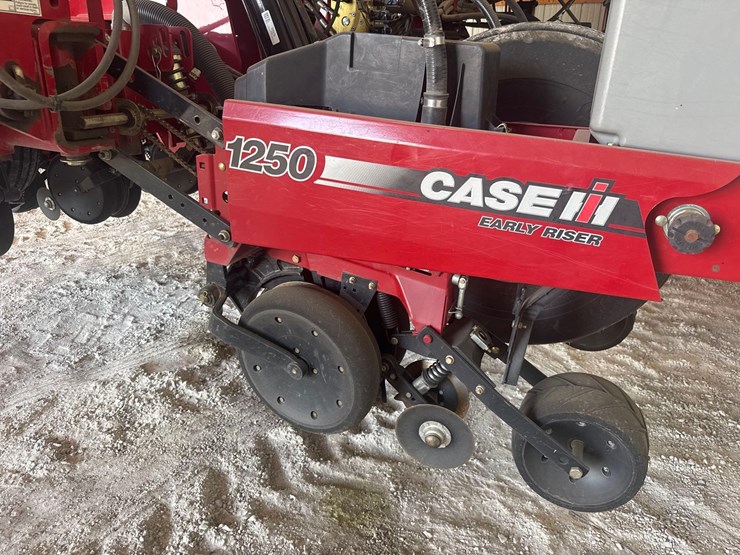 2010-case-ih-1250-image-13