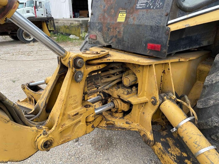 caterpillar-416b-image-28