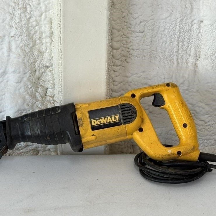 DeWalt Reciprocating Saw