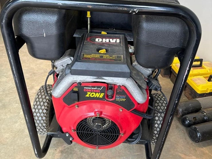 generac-15000-watt-electric-start-generator-1500-image-5