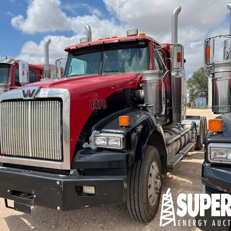 2012 WESTERN STAR 4900