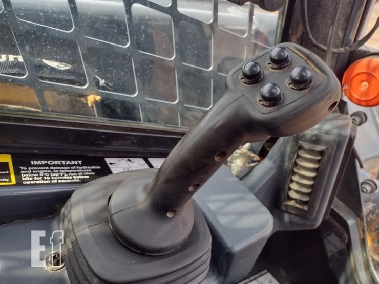 2023-deere-325g-image-10