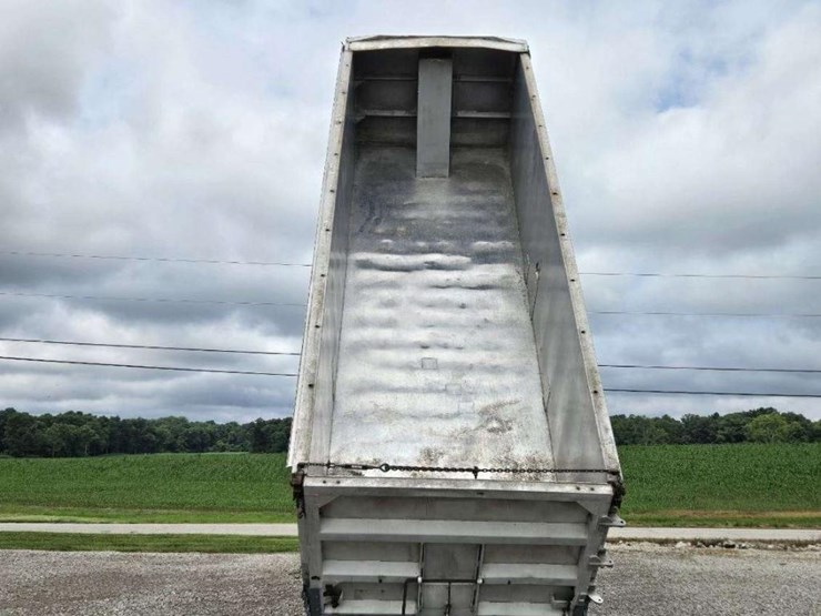1981-international-f2674-tandem-axle-grain-truck-w/tag-axle*updated-8/4/25*-image-17