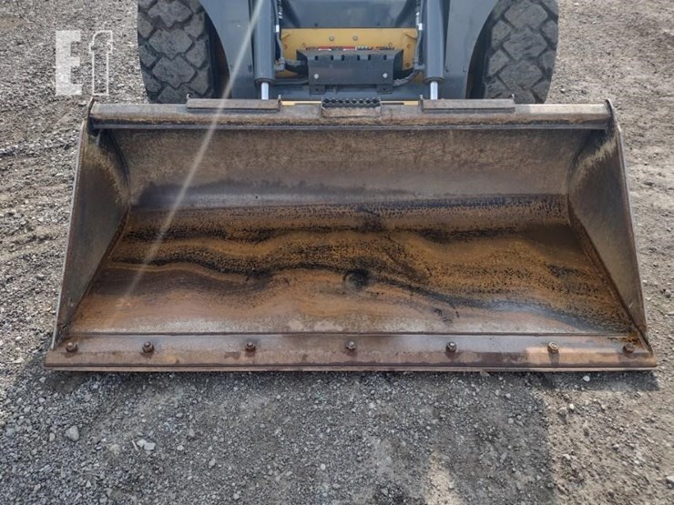 2020-deere-324g-image-16