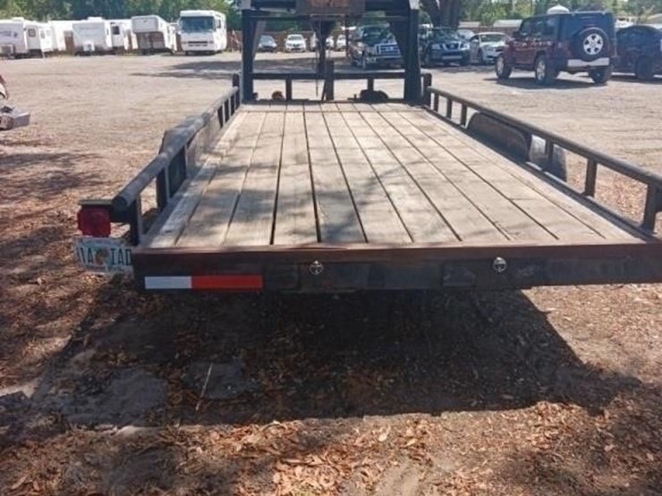2007-park-gooseneck-trailer-image-4
