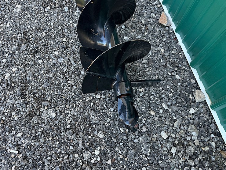 mini-excavator-post-hole-auger-attachment-image-2