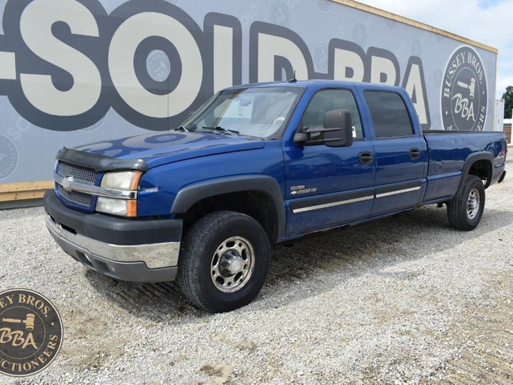 2003-chevrolet-silverado-2500-image-15