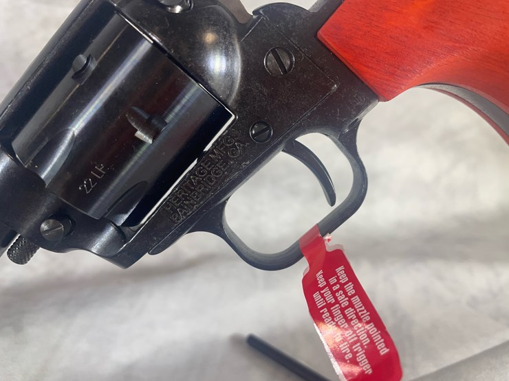 #4365-•-heritage-barkeep-22-lr-revolver,-sn:-1bh746643-image-14