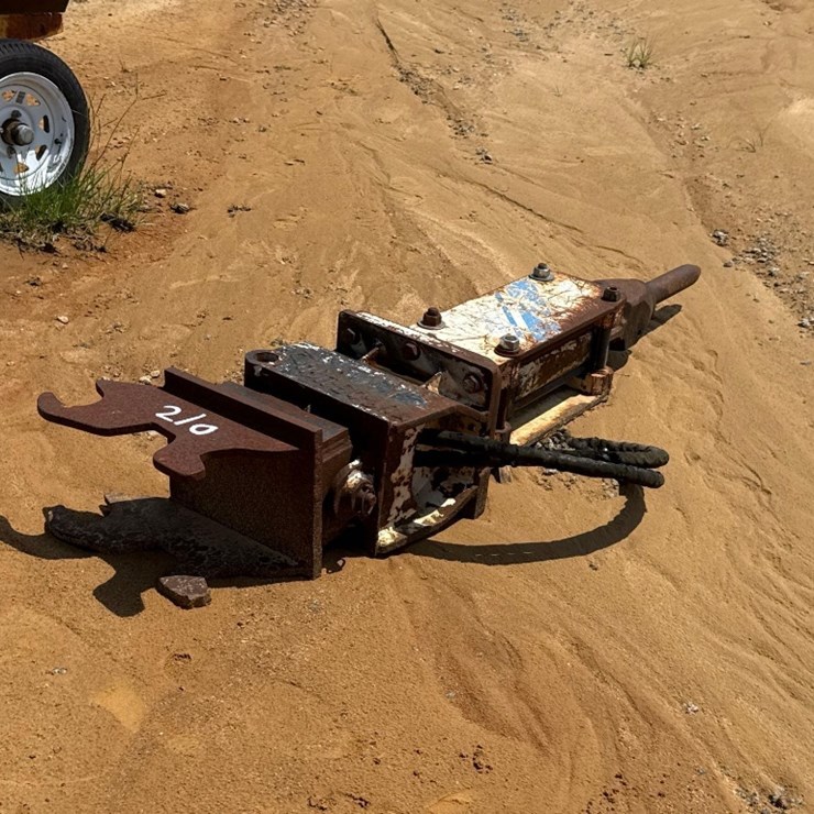 210 - KENT EXCAVATOR CONCRETE BREAKER