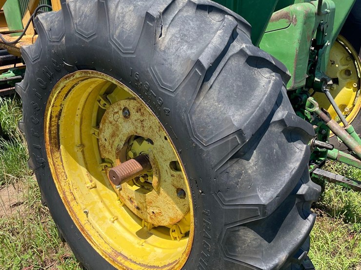 1966-john-deere-3020-image-5