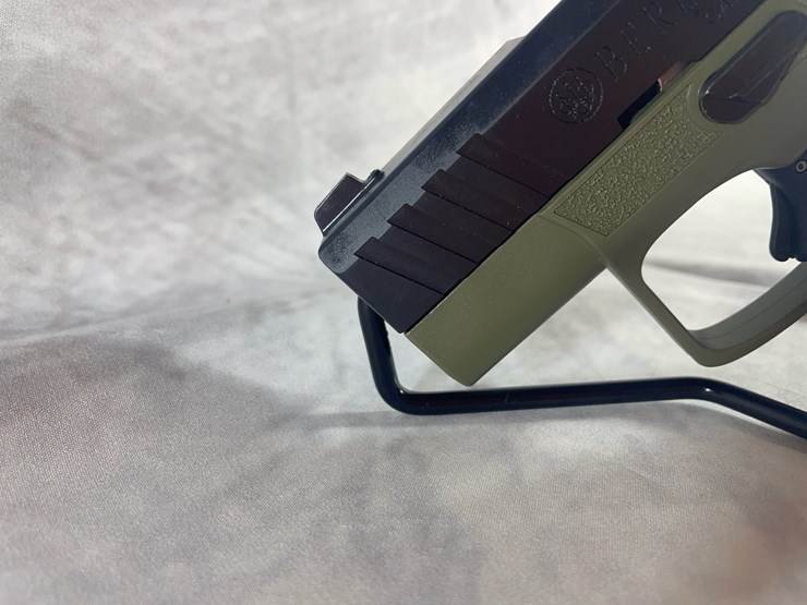 #4379-•-beretta-apx-a1-carry-9mm-luger-pistol,-sn:-axc157653-image-15