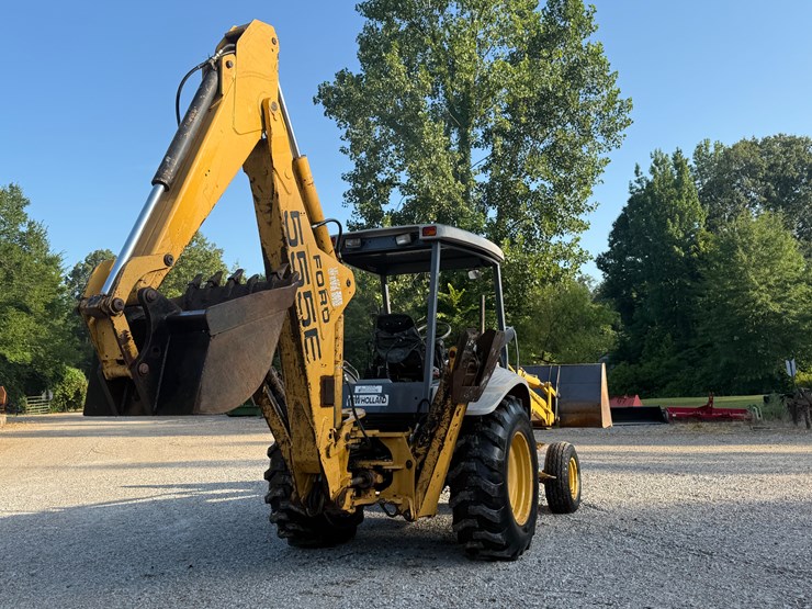new-holland-555e-image-10