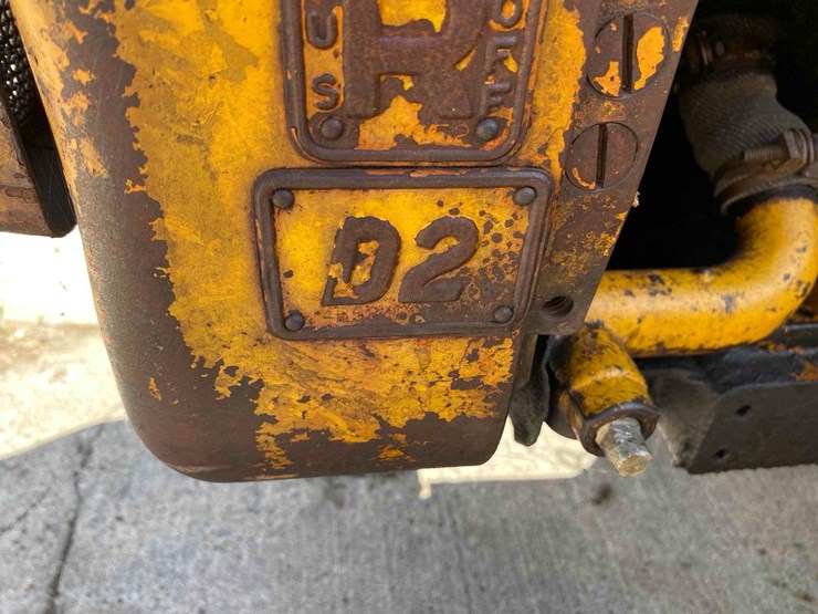 caterpillar-d2-ag-crawler-tractor-image-8