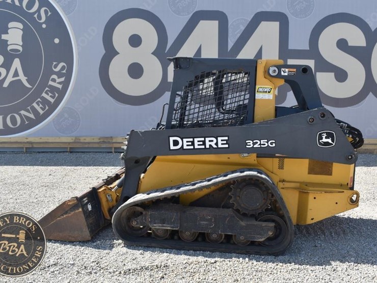 2019-deere-325g-image-9