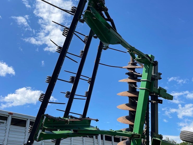 john-deere-637-image-45