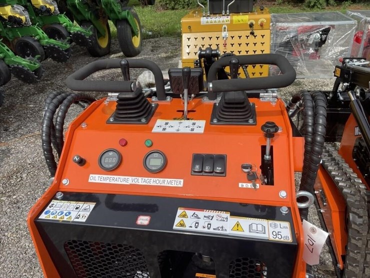 new-mms-skid-steer-loader-image-8
