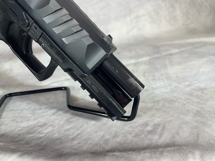 #4394-•-walther-pdp-9mm-luger-pistol,-sn:-feb0722-image-12
