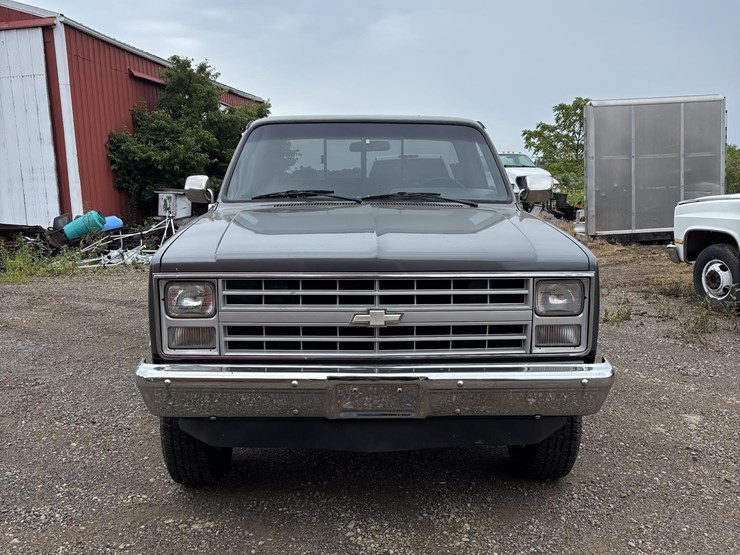 1984-chevrolet-silverado-20-image-2