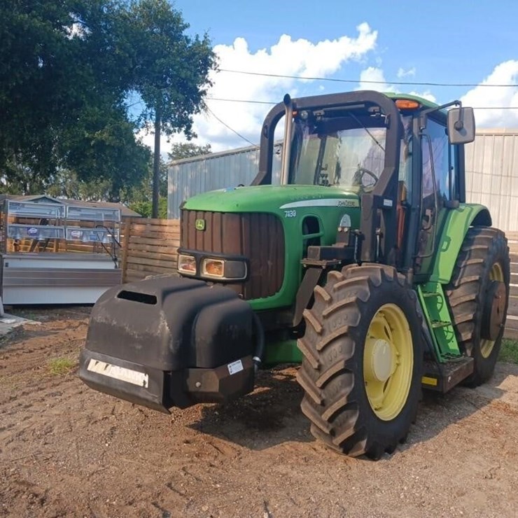 2008 JOHN DEERE 7130