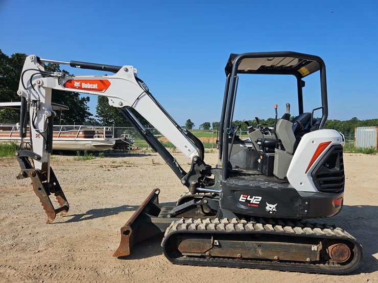 #20718-•-2022-bobcat-e42-excavator-image-4
