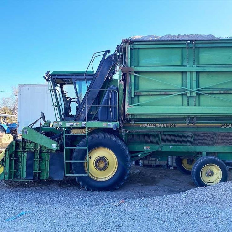 Deere 9965 Cotton Picker