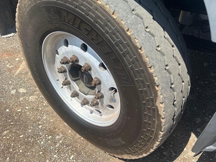 2021-mack-granite-64fr-image-9