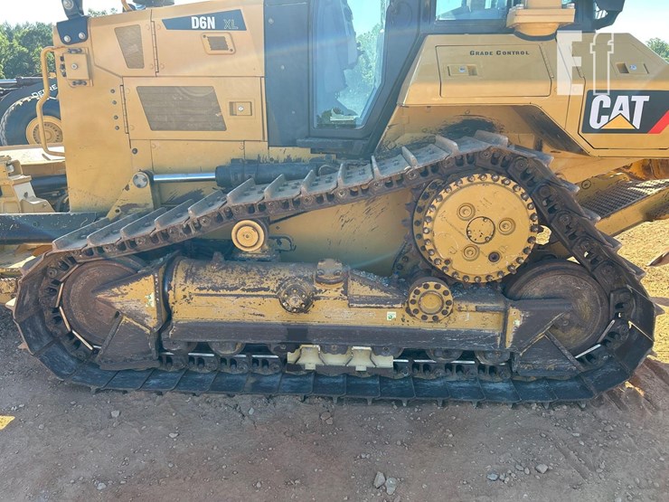 2018-caterpillar-d6n-xl-image-15