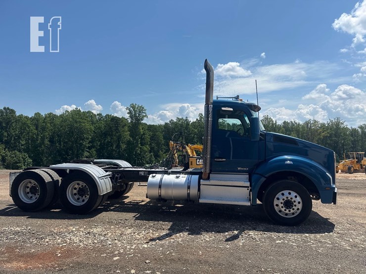 2018-kenworth-t880-image-4