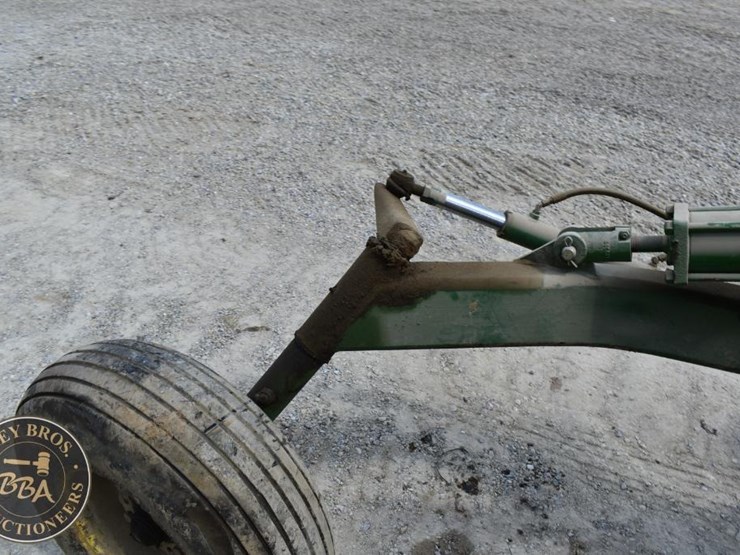 john-deere-2700-image-39