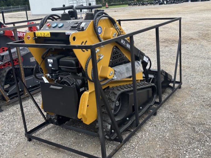 #89-•-compact-track-loader-image-3