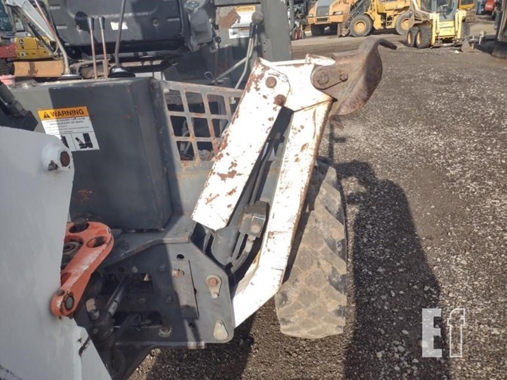2003-bobcat-b100-image-29