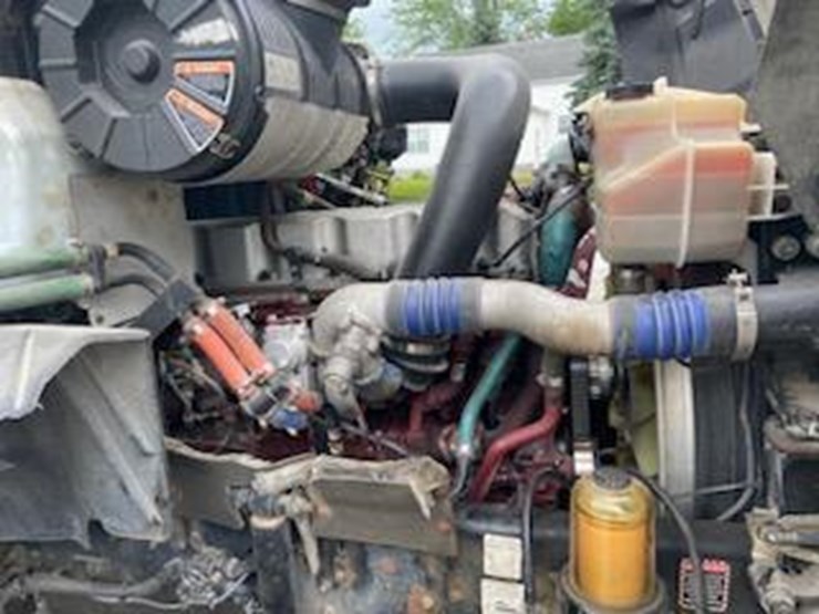 2009-mack-pinnacle-cxu613-image-14