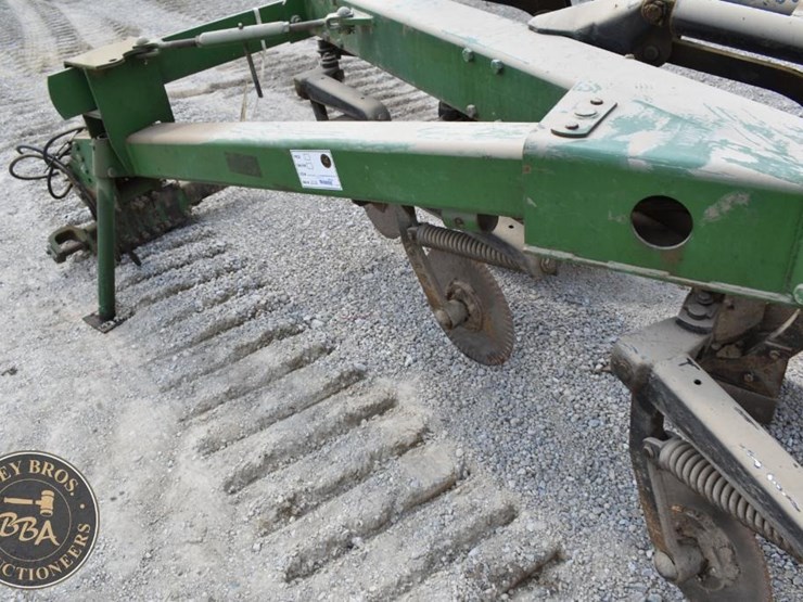 john-deere-2700-image-44
