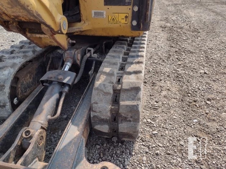 2012-caterpillar-300.9d-image-31