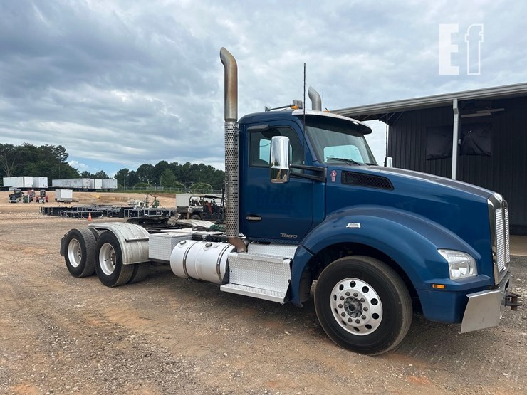 2015-kenworth-t880-image-2