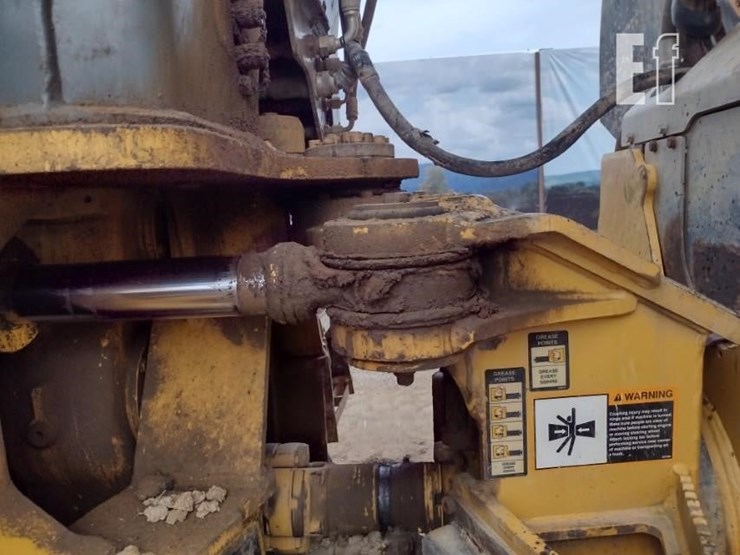deere-300d-image-23