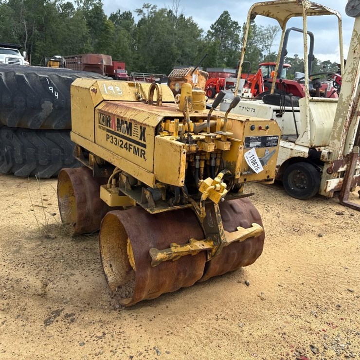 193 - 2004 MULTIQUIP RAM MAX TRENCH ROLLER
