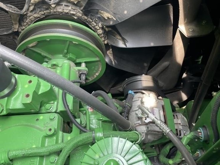2015-john-deere-s660-image-44